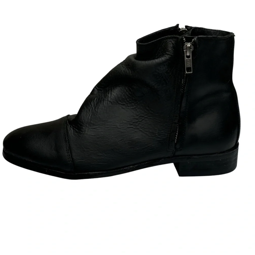 New Black Leather Ankle Boots Side Zipper Ruching 2” Block Heel Size 41 US Sz 10